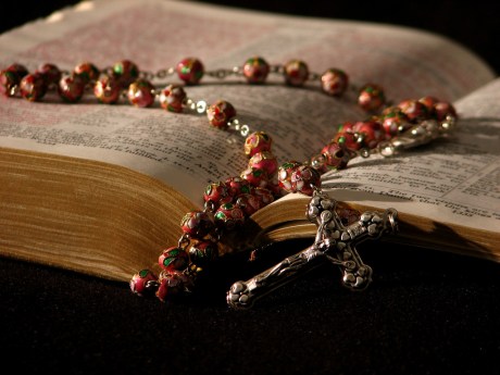 Roger-Smith-cc-rosary-bible