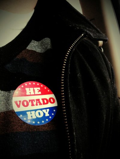 spanish-voter-sticker