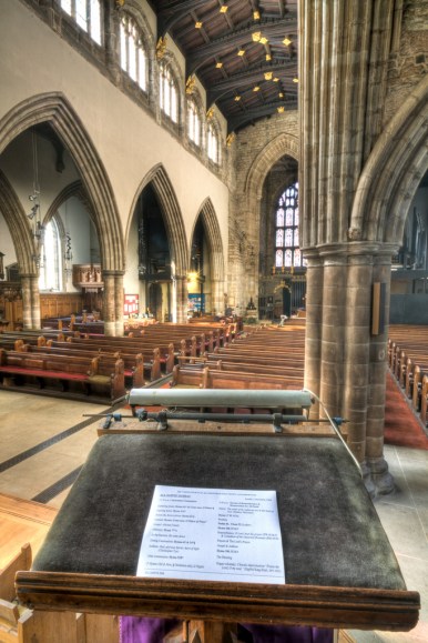 pulpit-church-hdr-bible
